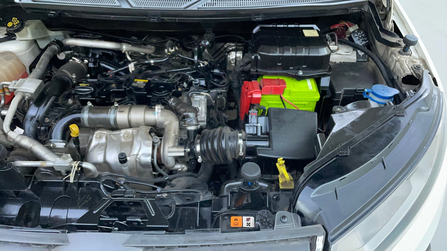 Used 2014 Ford EcoSport Titanium 1.5 TDCi (Opt) Diesel Manual engine ENGINE LEFT SIDE VIEW