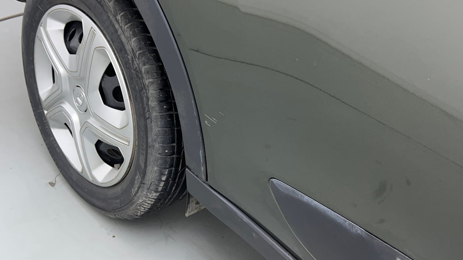 Used 2022 Tata Nexon XM (S) Petrol Manual dents MINOR SCRATCH