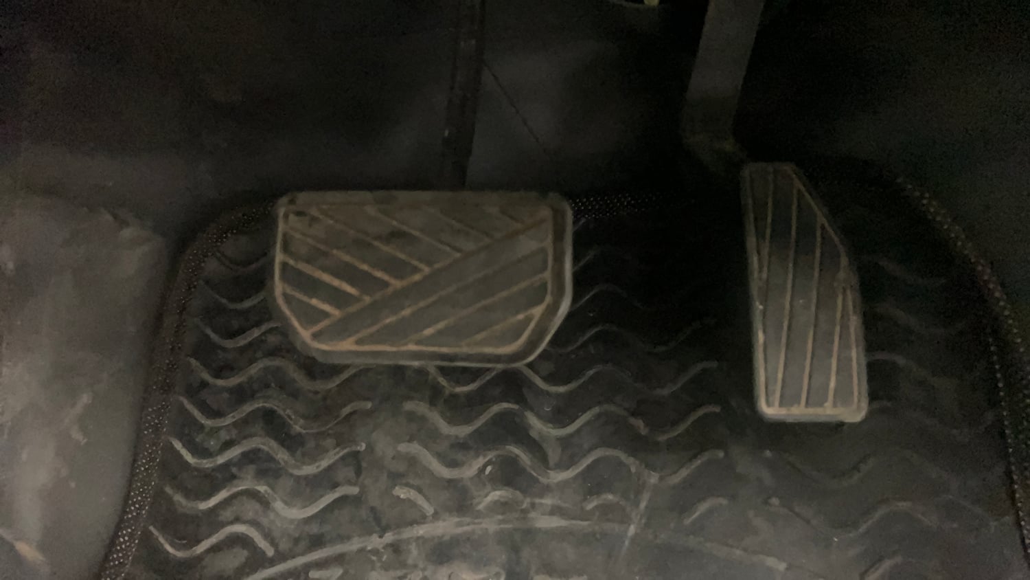 Used 2016 Maruti Suzuki Celerio VXi AMT Petrol Automatic interior PEDALS VIEW