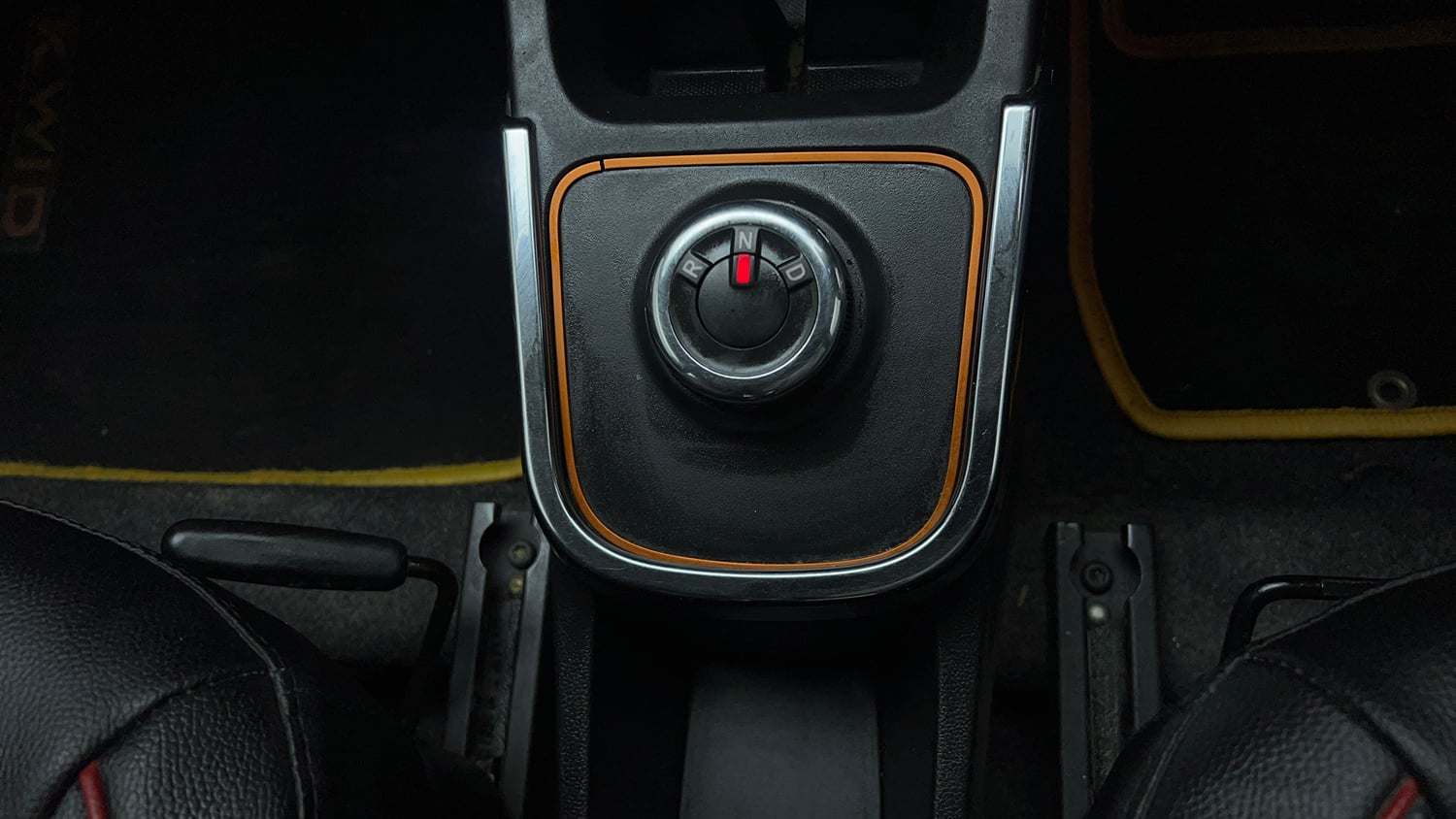 Used 2021 Renault Kwid CLIMBER 1.0 AMT Opt Petrol Automatic interior GEAR  KNOB VIEW