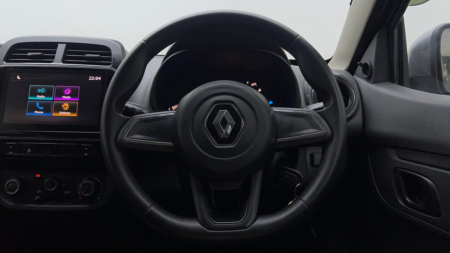 Used 2021 Renault Kwid RXT 1.0 AMT Opt Petrol Automatic interior STEERING VIEW
