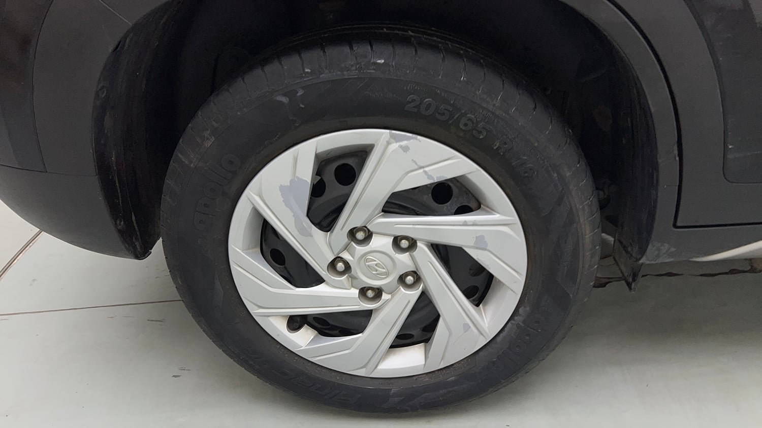 Used 2022 Hyundai Creta EX 1.5 Petrol Petrol Manual tyres RIGHT REAR TYRE RIM VIEW