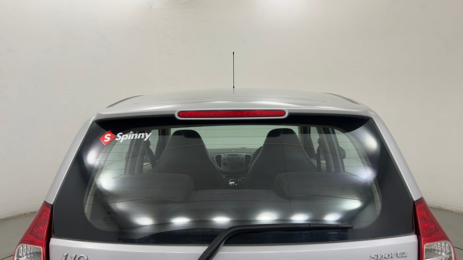 Used 2013 Hyundai i10 Sportz 1.2 AT Kappa2 Petrol Automatic exterior BACK WINDSHIELD VIEW