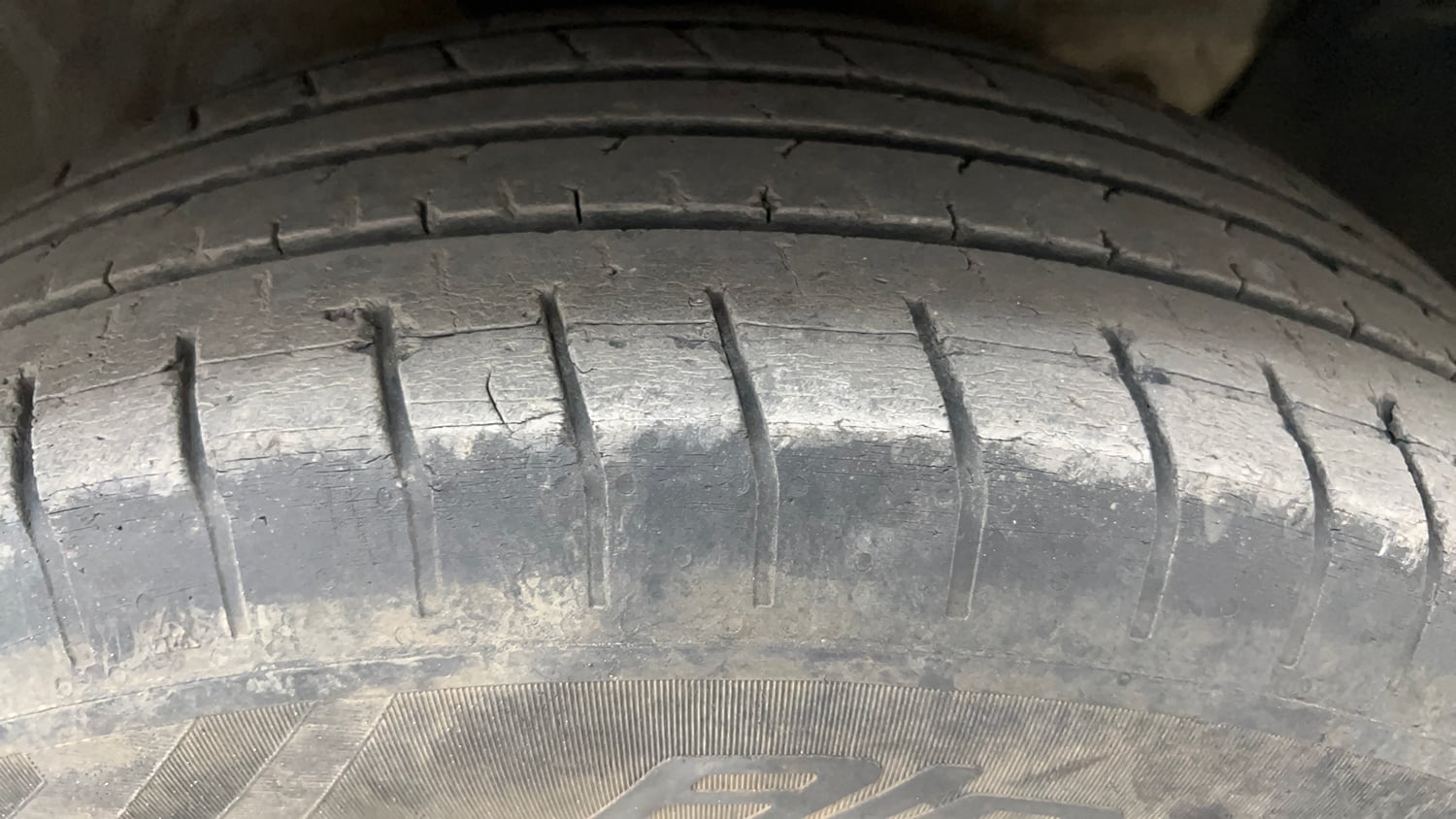Used 2018 Hyundai Creta S 1.4 CRDi Diesel Manual tyres RIGHT FRONT TYRE TREAD VIEW