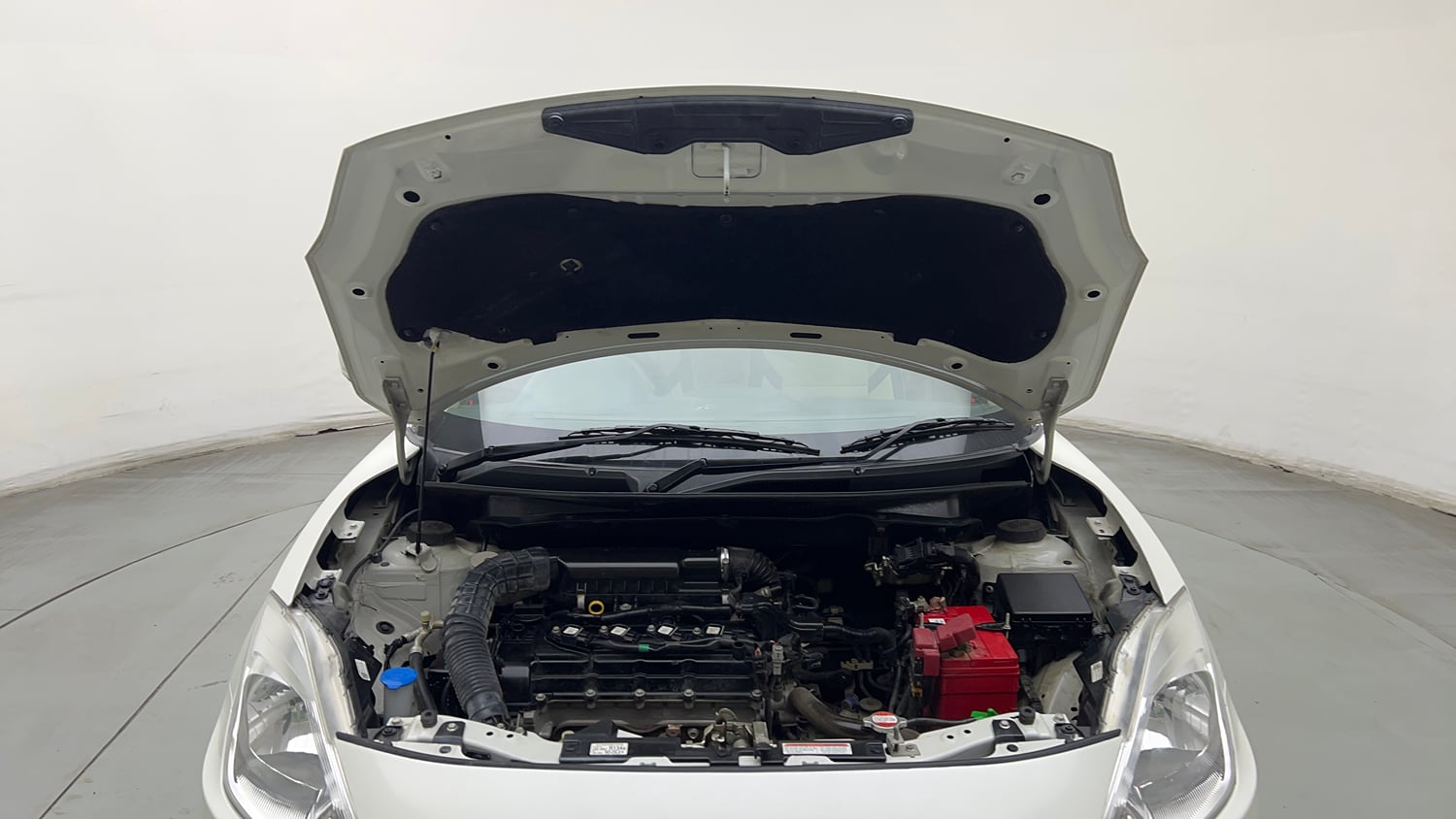 Used 2018 Maruti Suzuki Dzire VXi Petrol Manual engine ENGINE & BONNET OPEN FRONT VIEW
