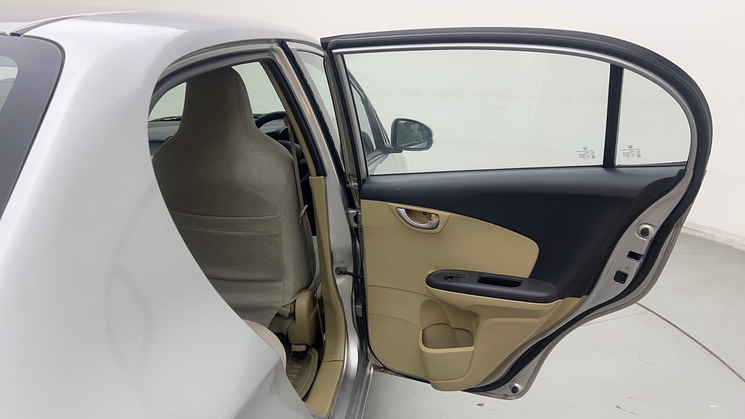 Used 2015 Honda Amaze 1.2 VX AT i-VTEC Petrol Automatic interior RIGHT REAR DOOR OPEN VIEW