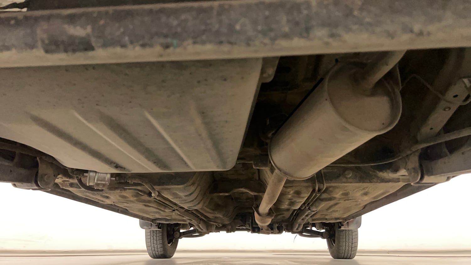 Used 2016 Maruti Suzuki Alto 800 VXi Petrol Manual extra REAR UNDERBODY VIEW (TAKEN FROM REAR)