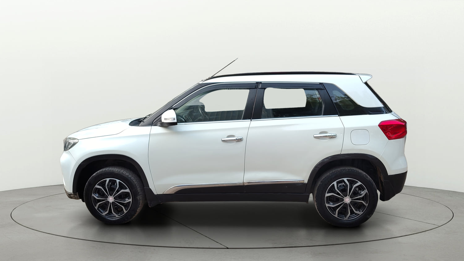Used 2021 Toyota Urban Cruiser Mid Grade MT Petrol Manual exterior LEFT SIDE VIEW