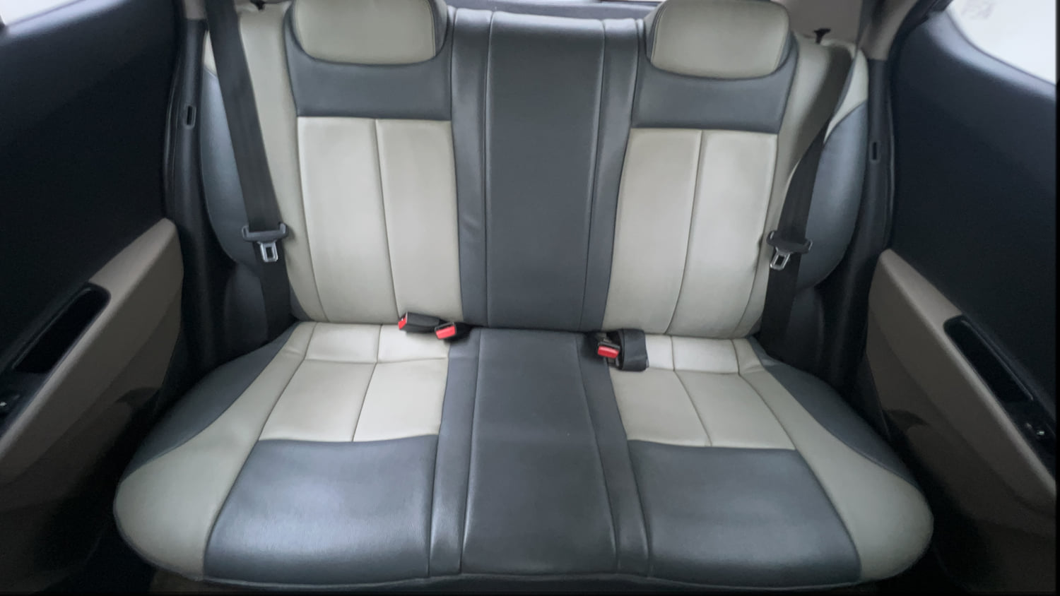 Used 2017 Hyundai Grand i10 Magna 1.2 Kappa VTVT Petrol Manual interior REAR SEAT CONDITION VIEW