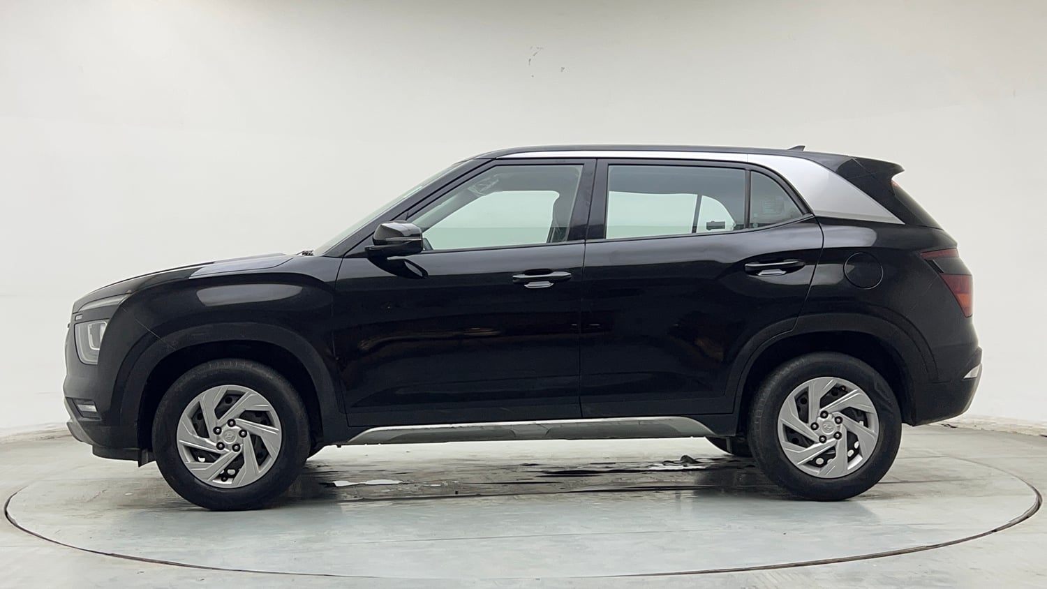 Used 2022 Hyundai Creta EX 1.5 Petrol Petrol Manual exterior LEFT SIDE VIEW