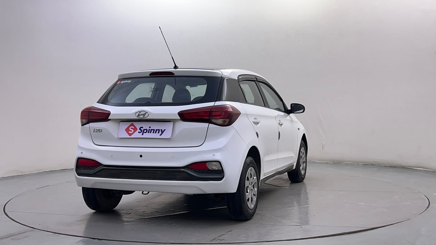 Used 2019 Hyundai Elite i20 Magna Plus 1.2 Petrol Manual exterior RIGHT REAR CORNER VIEW