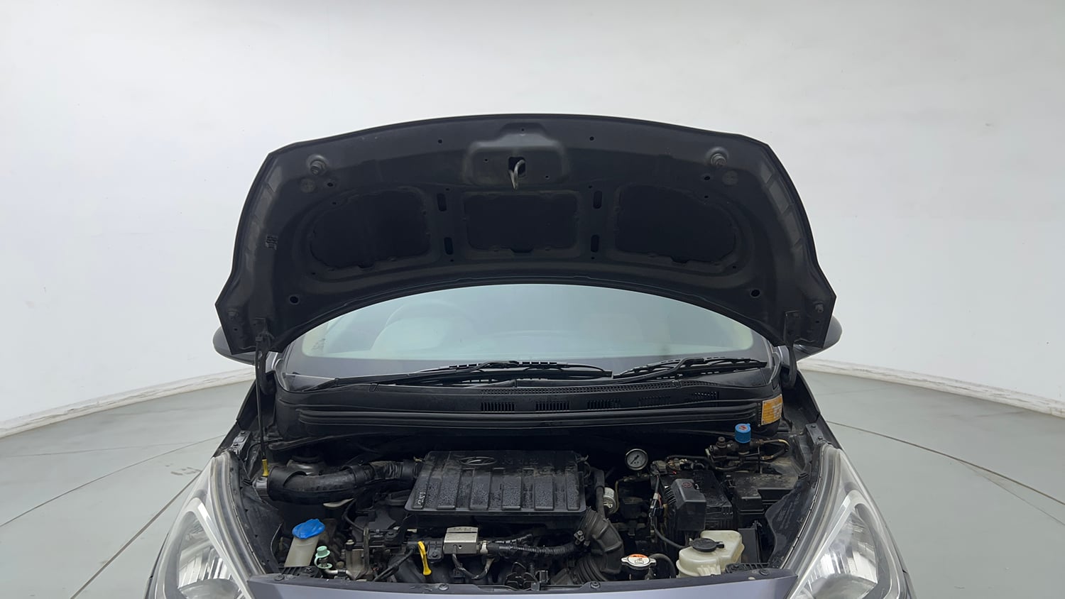 Used 2018 Hyundai Xcent E+ CNG (Outside Fitted) Cng Manual engine ENGINE & BONNET OPEN FRONT VIEW