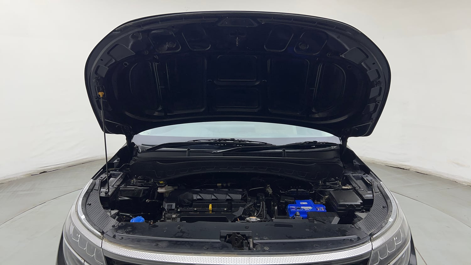 Used 2021 kia Seltos HTX IVT 1.5 Petrol Automatic engine ENGINE & BONNET OPEN FRONT VIEW