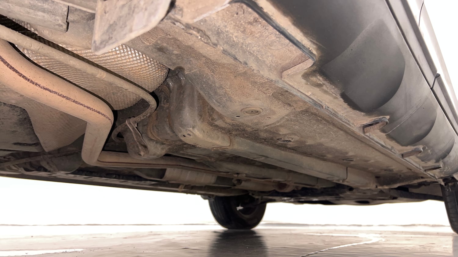 Used 2022 Hyundai Venue SX 1.2 Petrol Petrol Manual extra REAR RIGHT UNDERBODY VIEW