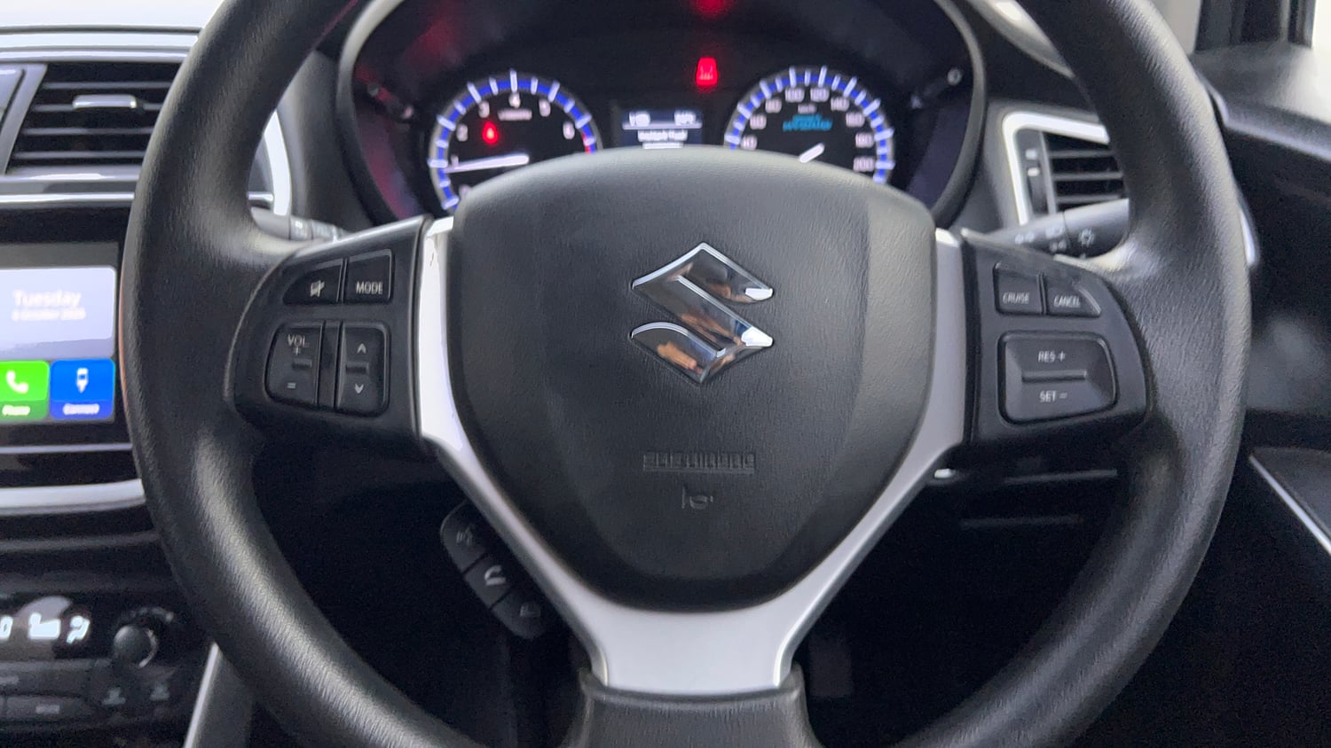 Used 2022 Maruti Suzuki S-Cross Zeta Petrol Manual top_features Airbags