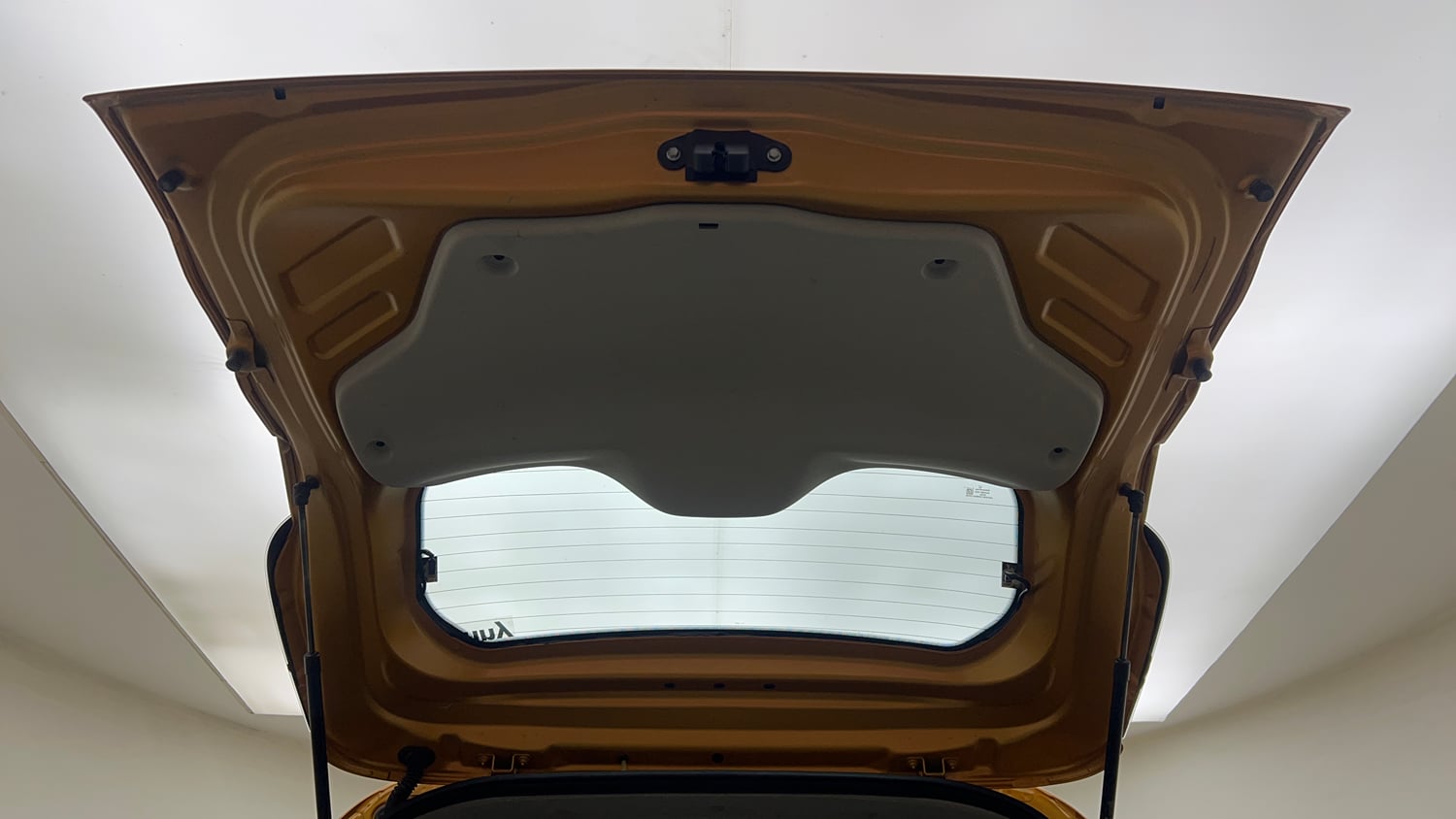 Used 2020 Renault Triber RXZ Petrol Manual interior DICKY DOOR OPEN VIEW