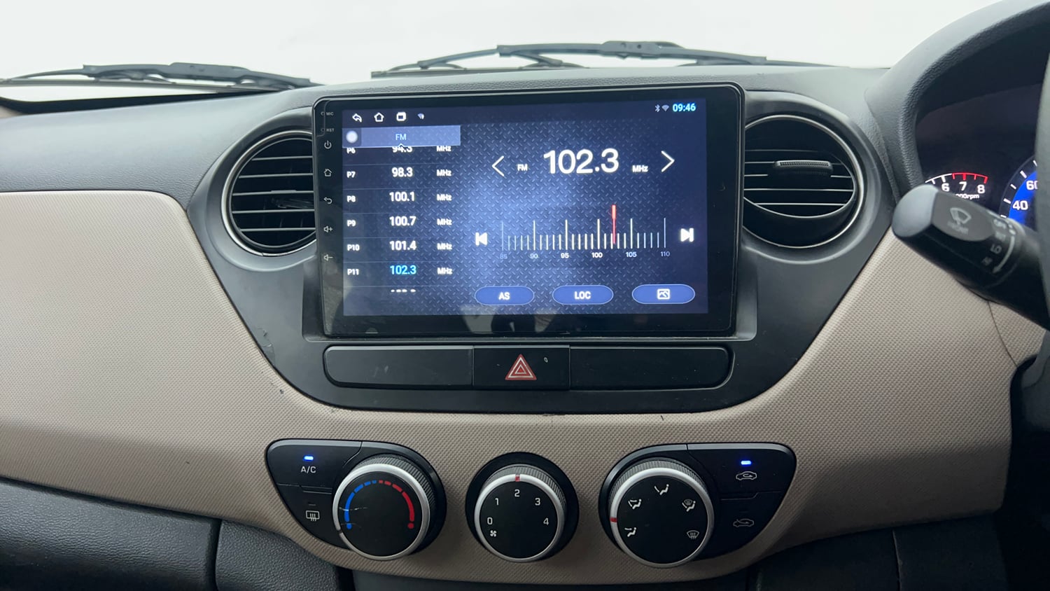Used 2014 Hyundai Xcent SX 1.2 (O) Petrol Manual interior MUSIC SYSTEM & AC CONTROL VIEW