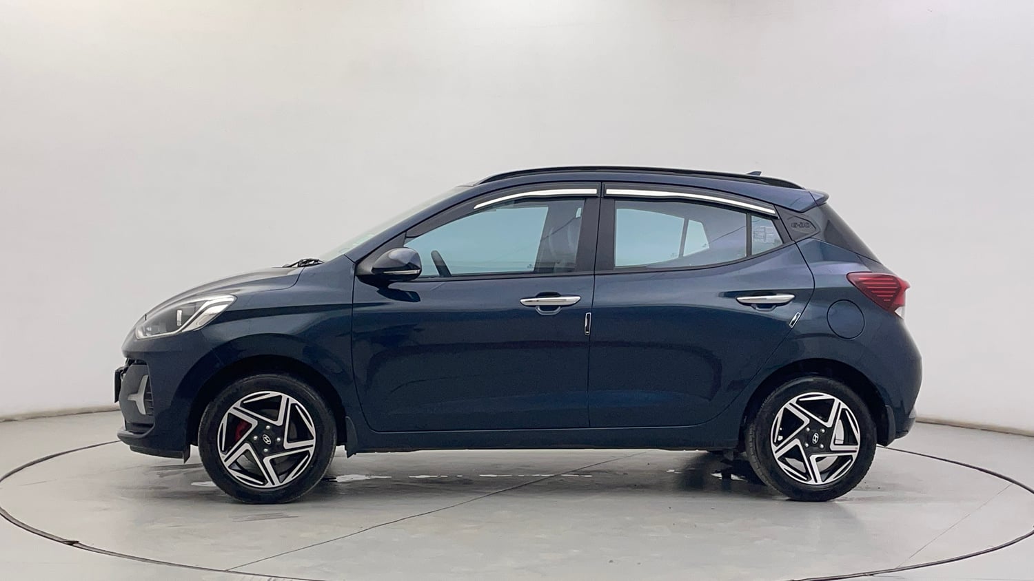Used 2025 Hyundai Grand i10 Nios Sportz (O) 1.2 Kappa VTVT Petrol Manual exterior LEFT SIDE VIEW