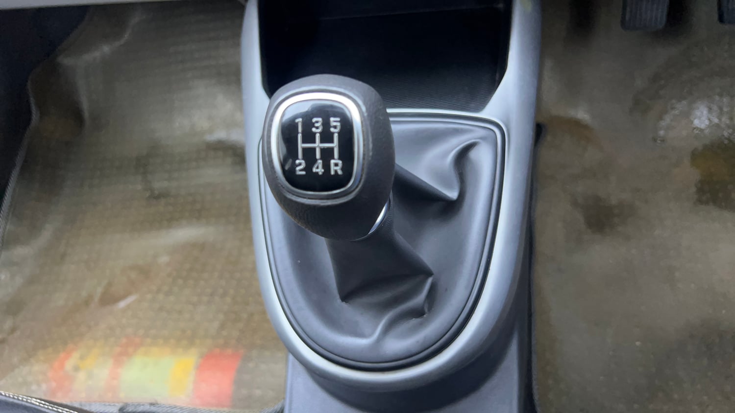 Used 2022 Hyundai Grand i10 Nios Sportz 1.2 Kappa VTVT CNG Cng Manual interior GEAR  KNOB VIEW