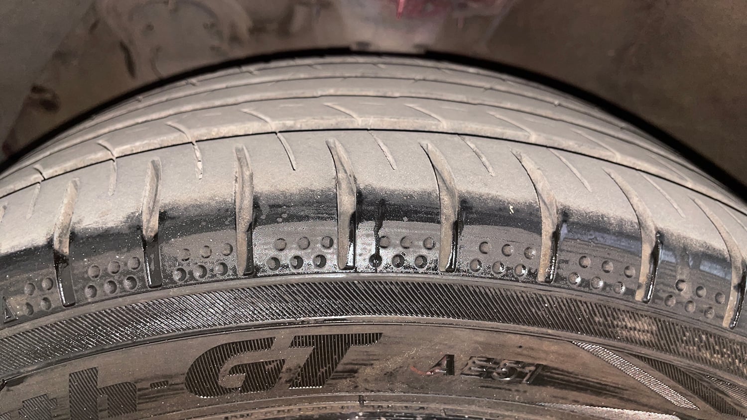 Used 2016 Hyundai Verna 1.6 VTVT SX Petrol Manual tyres LEFT FRONT TYRE TREAD VIEW