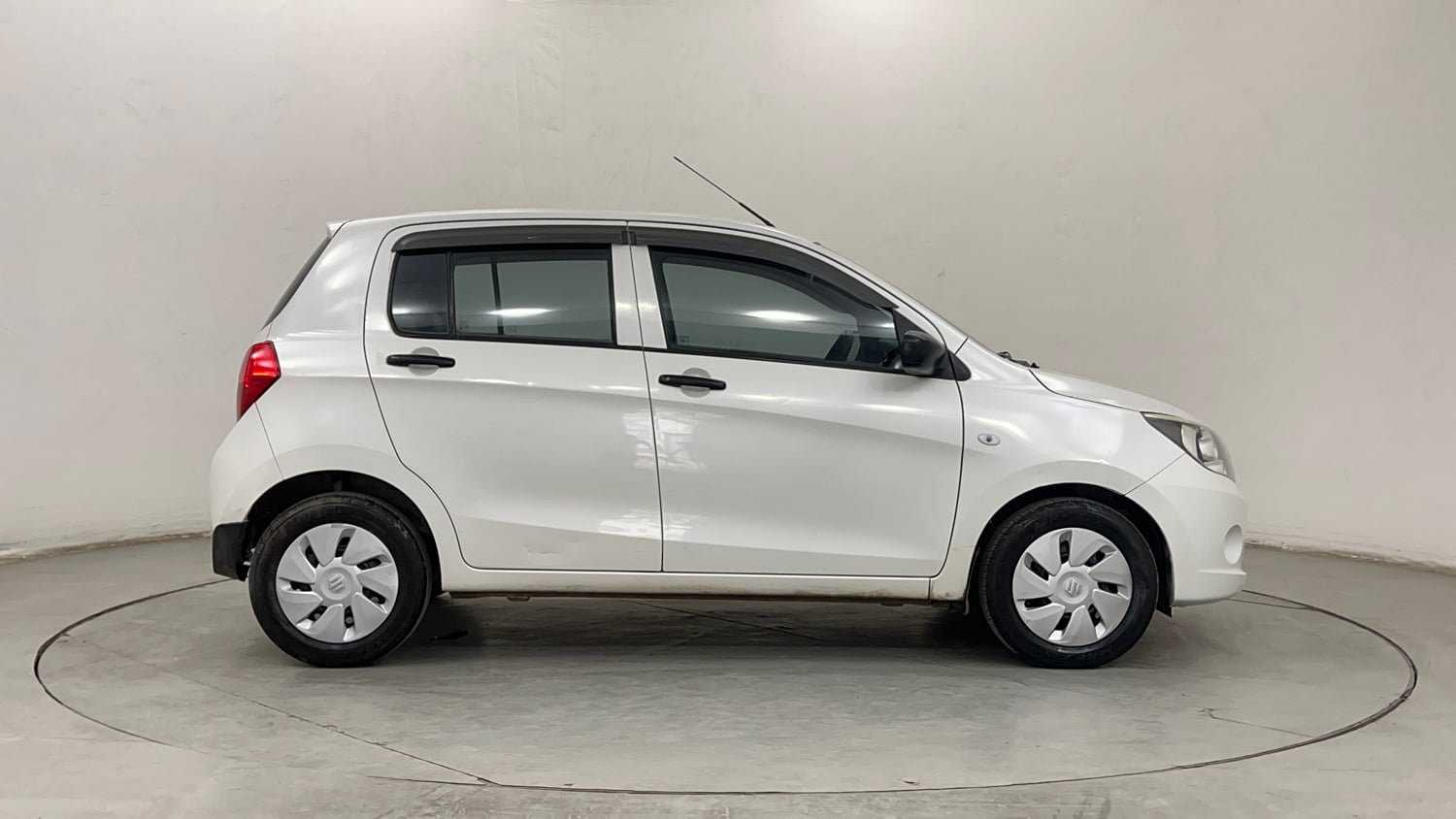 Used 2015 Maruti Suzuki Celerio VXi Petrol Manual exterior RIGHT SIDE VIEW