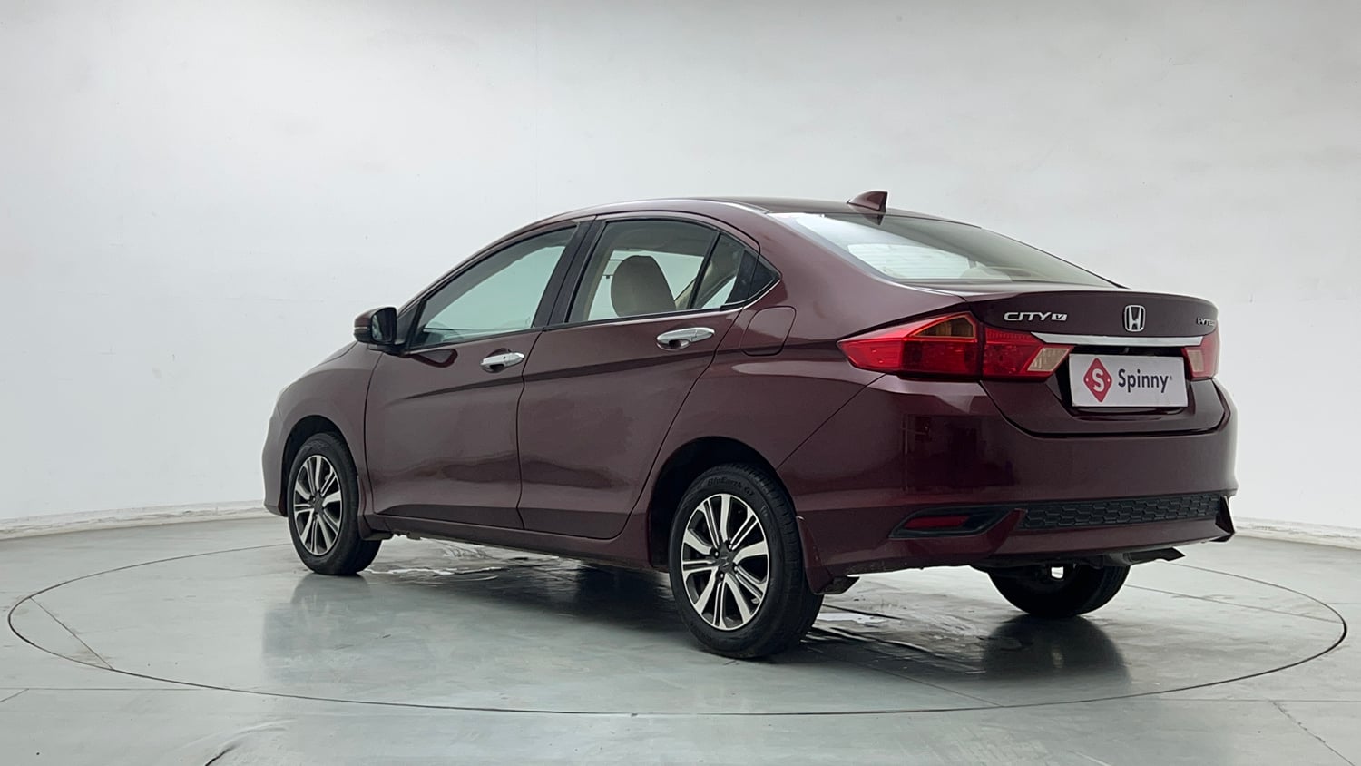 Used 2017 Honda City V Petrol Petrol Manual exterior LEFT REAR CORNER VIEW