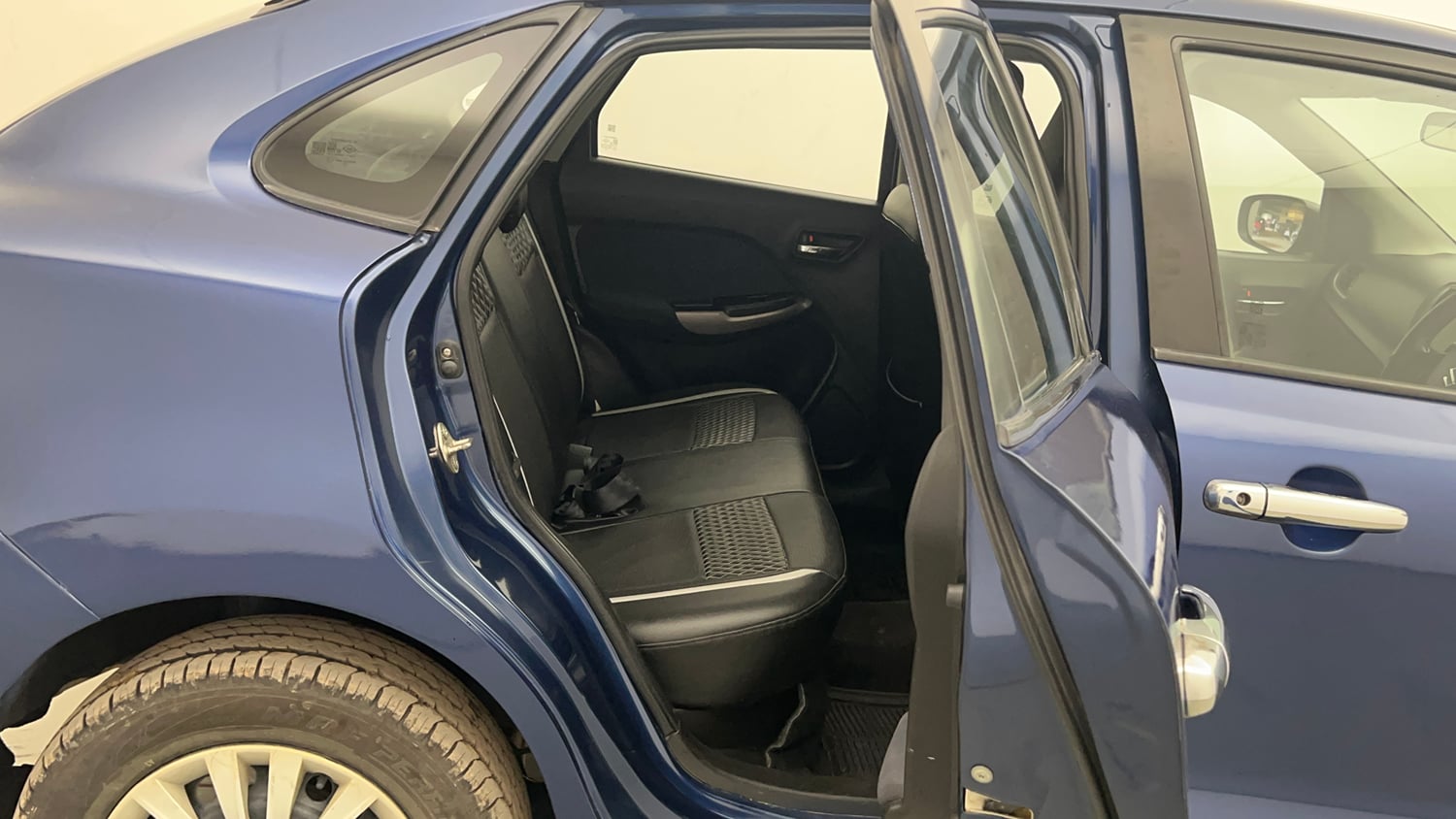 Used 2019 Maruti Suzuki Baleno Delta Petrol Manual interior RIGHT SIDE REAR DOOR CABIN VIEW