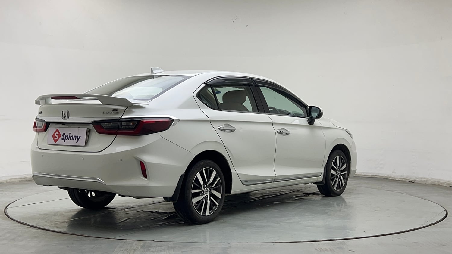 Used 2022 Honda City ZX CVT Petrol Petrol Automatic exterior RIGHT REAR CORNER VIEW