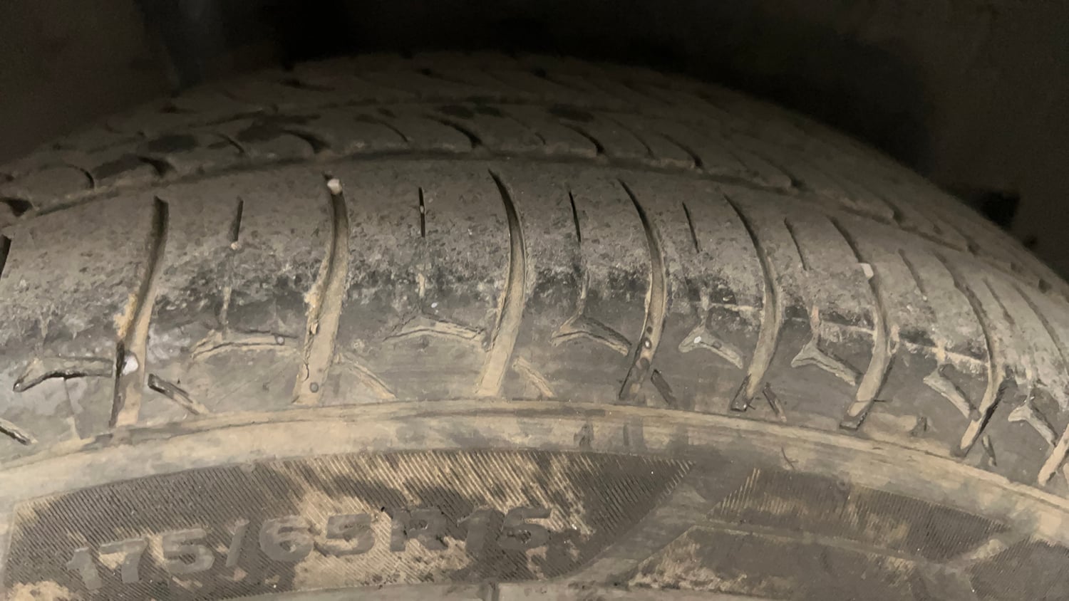 Used 2020 Honda Jazz VX CVT Petrol Automatic tyres RIGHT REAR TYRE TREAD VIEW