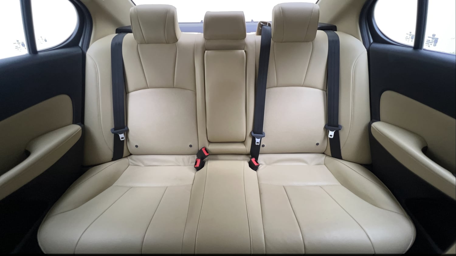 Used 2022 Honda City ZX CVT Petrol Petrol Automatic interior REAR SEAT CONDITION VIEW