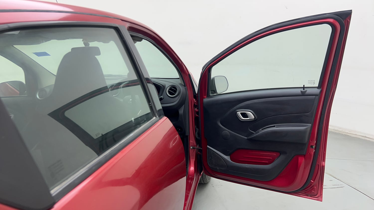 Used 2018 Datsun Redi-GO T(O) 1.0 AMT Petrol Automatic interior RIGHT FRONT DOOR OPEN VIEW