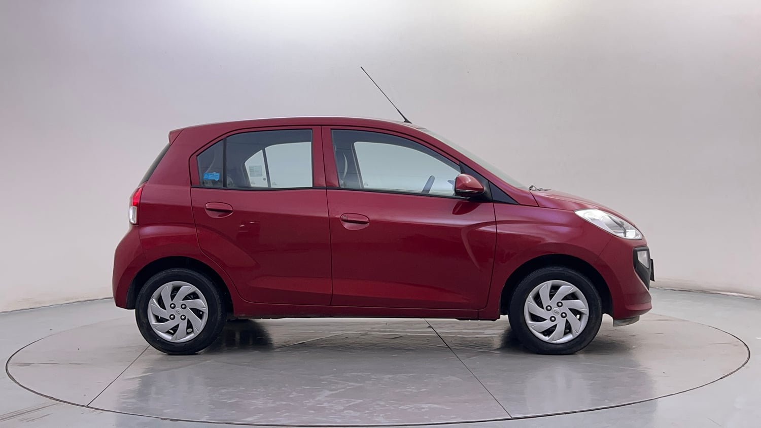 Used 2021 Hyundai Santro Sportz Petrol Manual exterior RIGHT SIDE VIEW