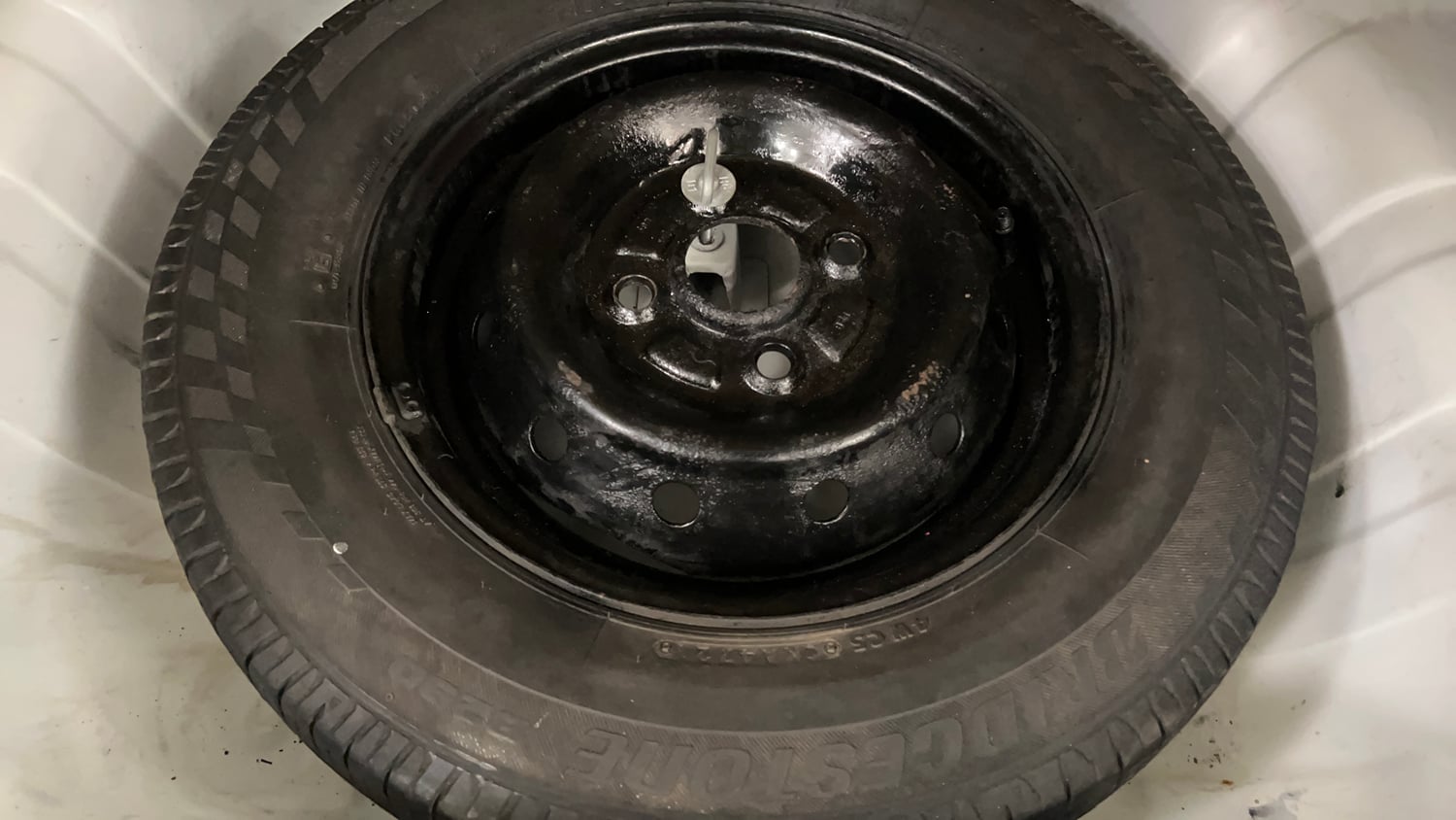 Used 2018 Maruti Suzuki Alto 800 LXi (O) Petrol Manual tyres SPARE TYRE VIEW