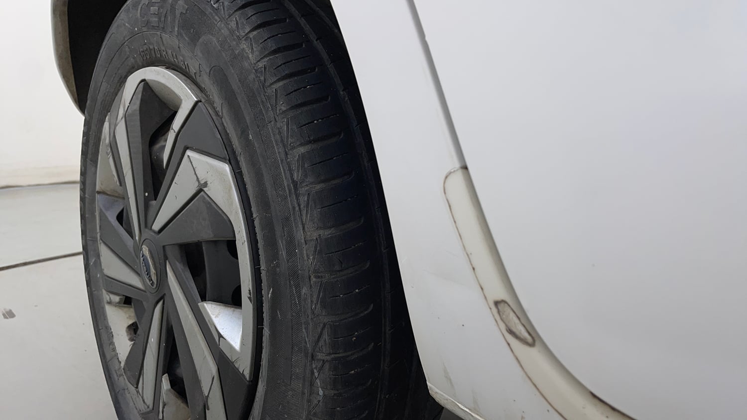 Used 2022 Datsun Redi-GO T(O) 1.0 Petrol Manual dents MINOR SCRATCH
