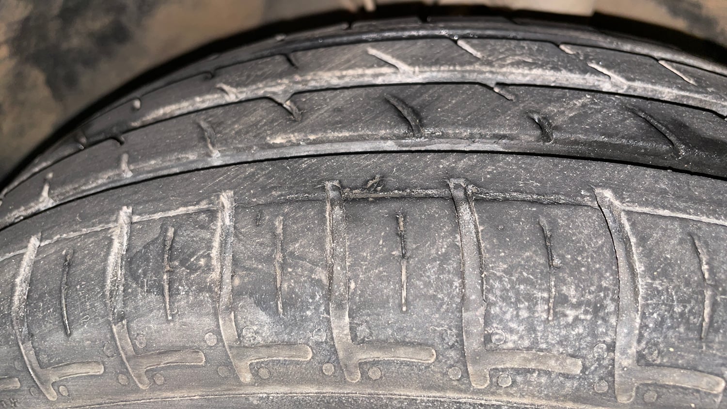 Used 2024 Hyundai Exter S 1.2 AMT Petrol Automatic tyres RIGHT FRONT TYRE TREAD VIEW