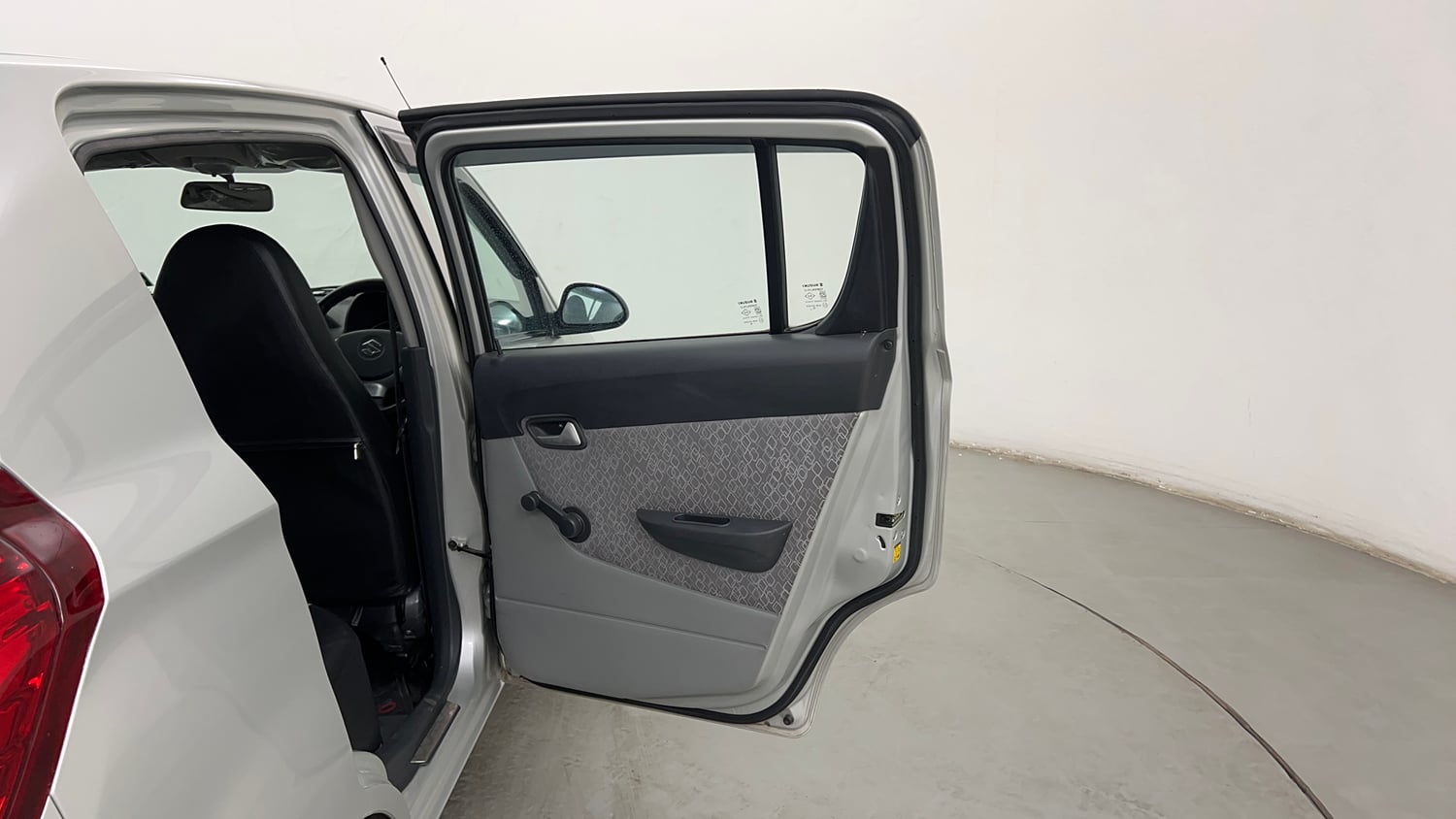 Used 2018 Maruti Suzuki Alto 800 VXi Petrol Manual interior RIGHT REAR DOOR OPEN VIEW