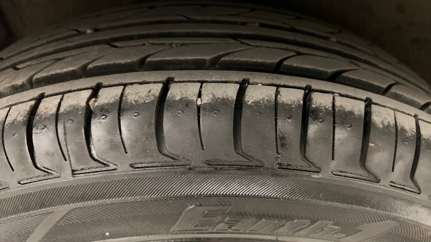 Used 2017 Maruti Suzuki Celerio ZXi AMT Petrol Automatic tyres RIGHT REAR TYRE TREAD VIEW