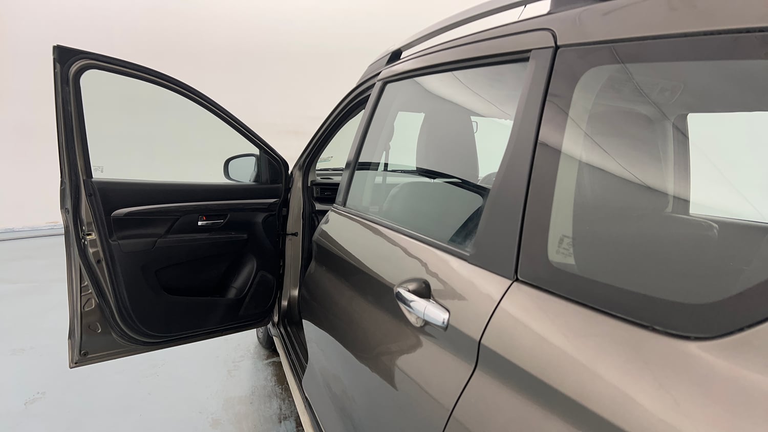 Used 2022 Maruti Suzuki XL6 Zeta MT Petrol Petrol Manual interior LEFT FRONT DOOR OPEN VIEW