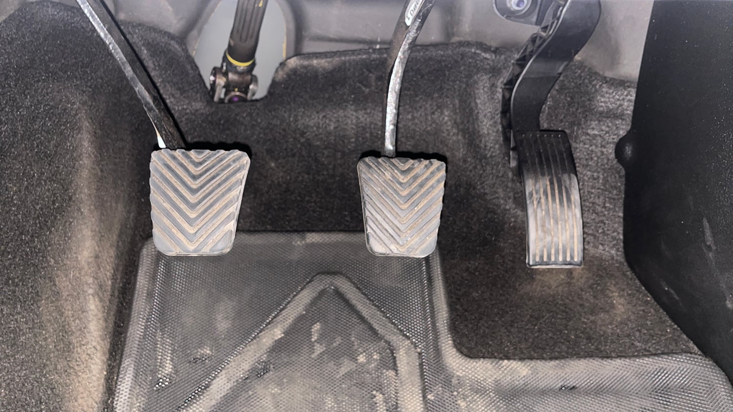 Used 2023 Hyundai Venue SX (O) 1.5 CRDi Diesel Manual interior PEDALS VIEW