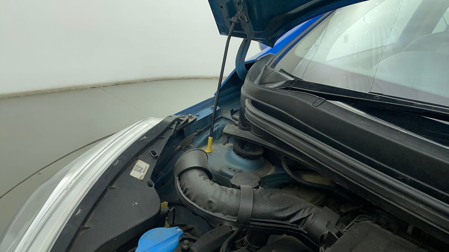 Used 2018 Hyundai Grand i10 Sportz 1.2 Kappa VTVT Petrol Manual engine ENGINE RIGHT SIDE HINGE & APRON VIEW