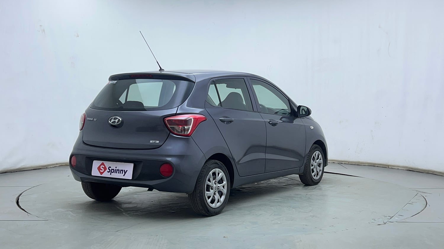 Used 2017 Hyundai Grand i10 Magna 1.2 Kappa VTVT Petrol Manual exterior RIGHT REAR CORNER VIEW