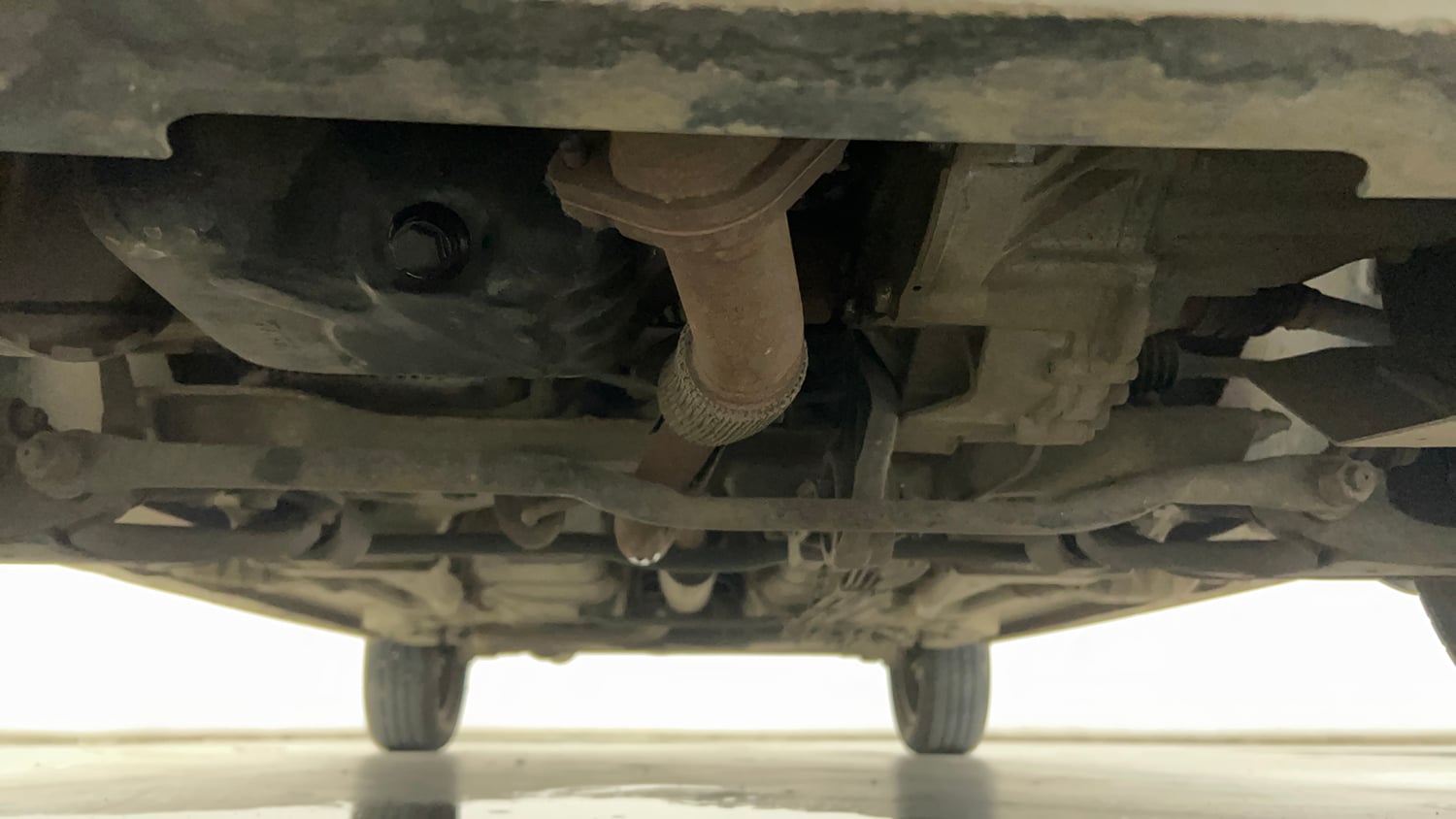 Used 2024 Tata Tiago XT CNG Cng Manual extra FRONT LEFT UNDERBODY VIEW