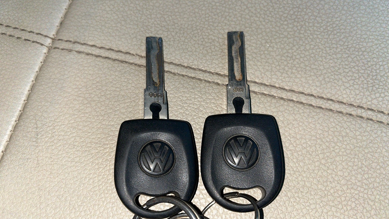 Used 2020 Volkswagen Ameo Trendline 1.5L (D) Diesel Manual extra CAR KEY VIEW