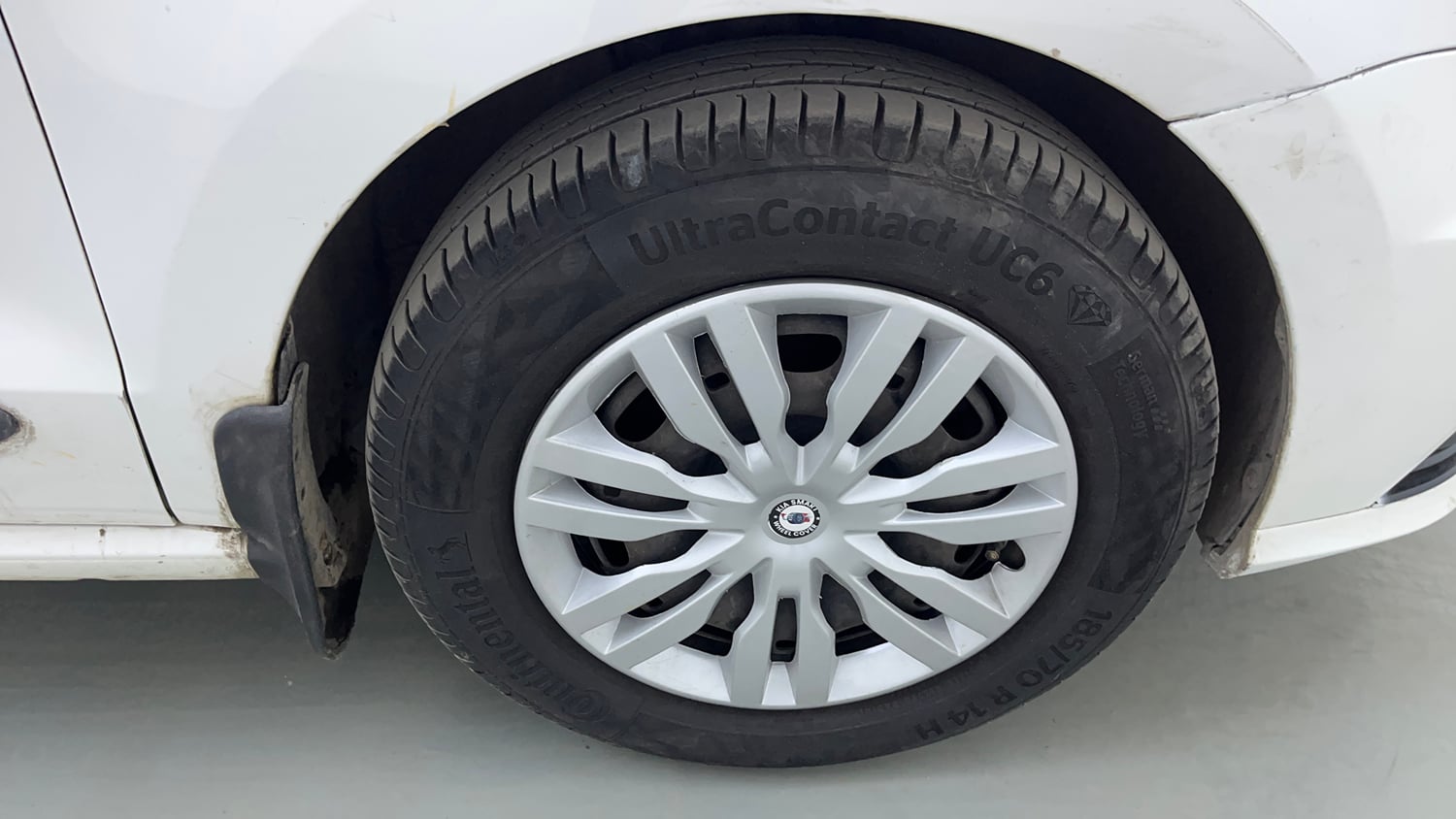 Used 2020 Volkswagen Ameo Trendline 1.5L (D) Diesel Manual tyres RIGHT FRONT TYRE RIM VIEW