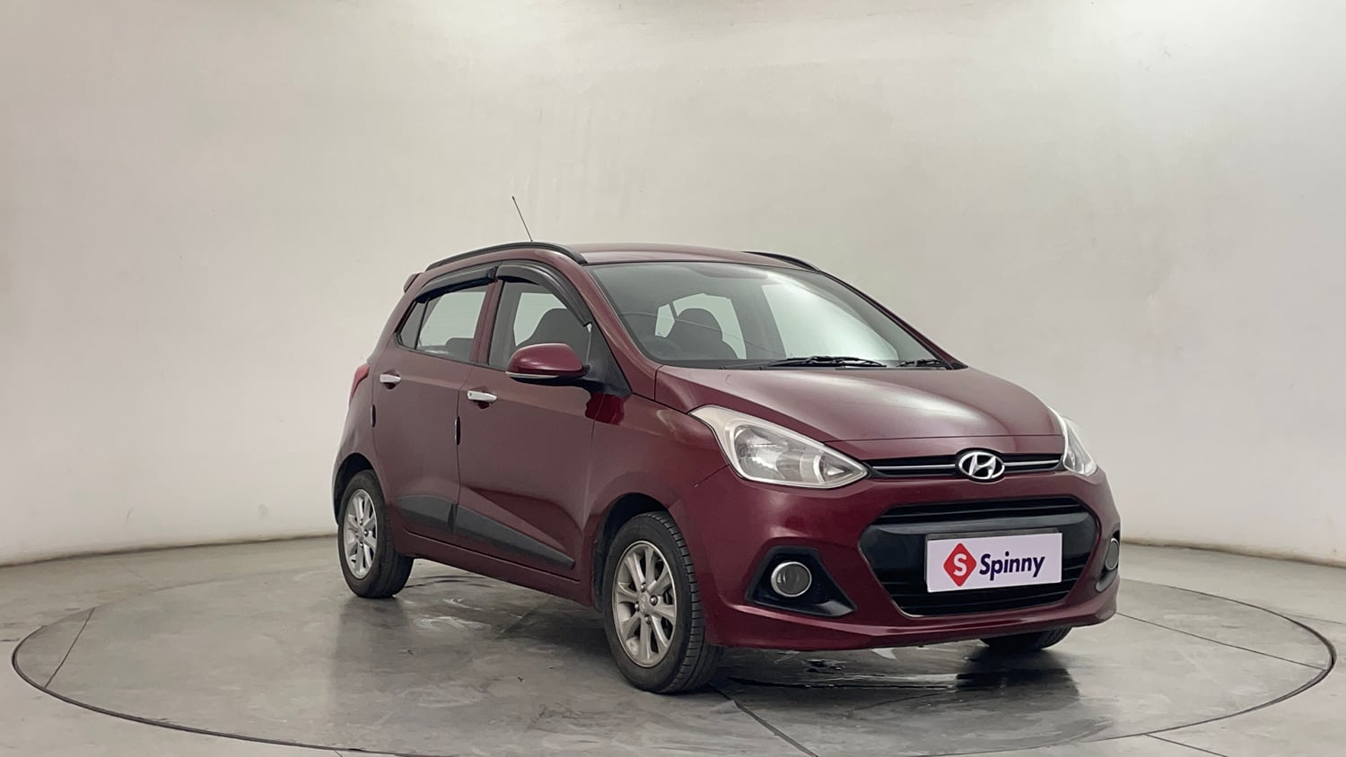 Used 2015 Hyundai Grand i10 Asta AT 1.2 Kappa VTVT Petrol Automatic exterior RIGHT FRONT CORNER VIEW