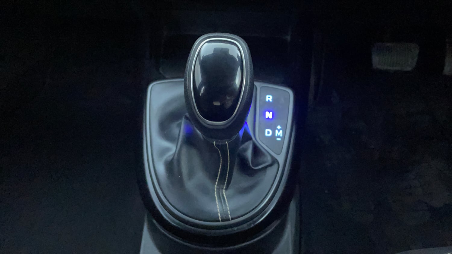 Used 2024 Hyundai Exter S 1.2 AMT Petrol Automatic interior GEAR  KNOB VIEW