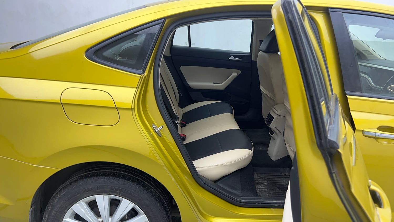 Used 2023 Volkswagen Virtus Highline 1.0 TSI AT Petrol Automatic interior RIGHT SIDE REAR DOOR CABIN VIEW