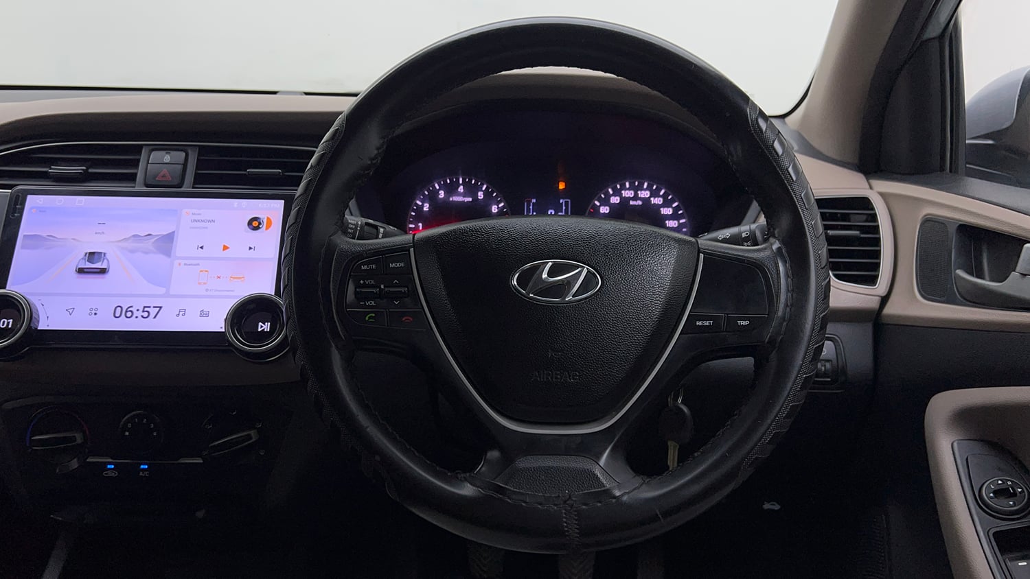 Used 2019 Hyundai Elite i20 Magna Executive 1.2 Petrol Manual interior STEERING VIEW