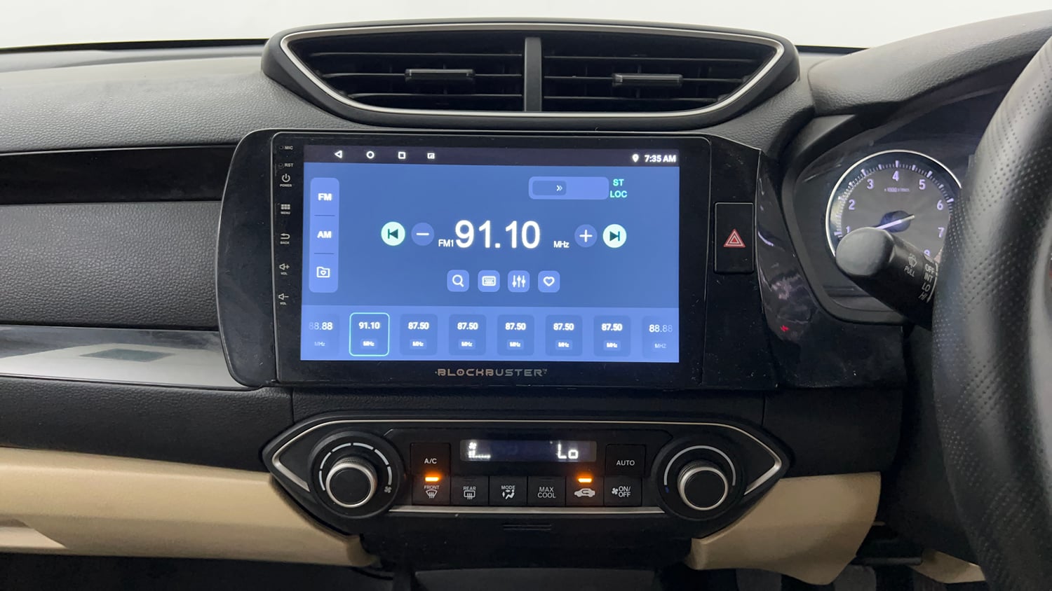 Used 2018 Honda Amaze 1.2 V MT Petrol Petrol Manual interior MUSIC SYSTEM & AC CONTROL VIEW