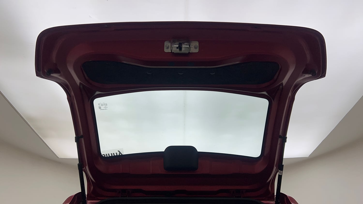 Used 2018 Datsun Redi-GO T(O) 1.0 AMT Petrol Automatic interior DICKY DOOR OPEN VIEW